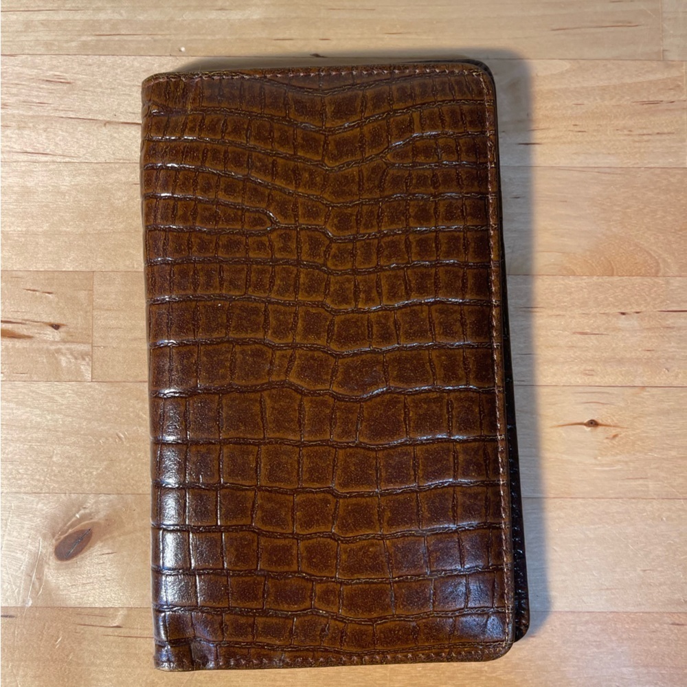 Buxton Vintage Croc Embossed Leather Passport Wallet Travel Organizer